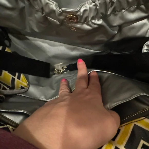 Kate Spade Stevie diaper bag! Like new - Picture 5 of 11